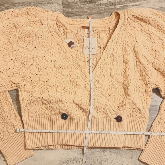 FREE People Olive You Butterfly-Knit Relaxed Fit Crop Faux Wrap Cardigan Size S - Picture 5 of 6